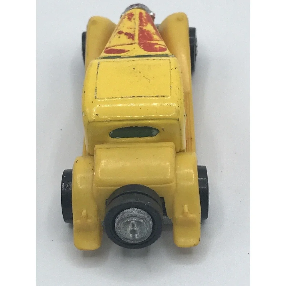 Mattel Hot Wheels Yellow & Red '37 Bugatti 1/64 Diecast Car‎ 1980